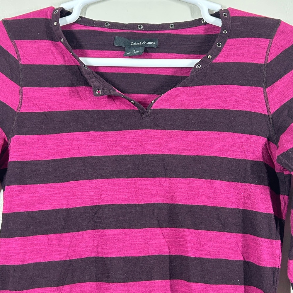Calvin Klein Jeans Magenta Plum Striped Grommet Split Neck Roll Tab Top Medium